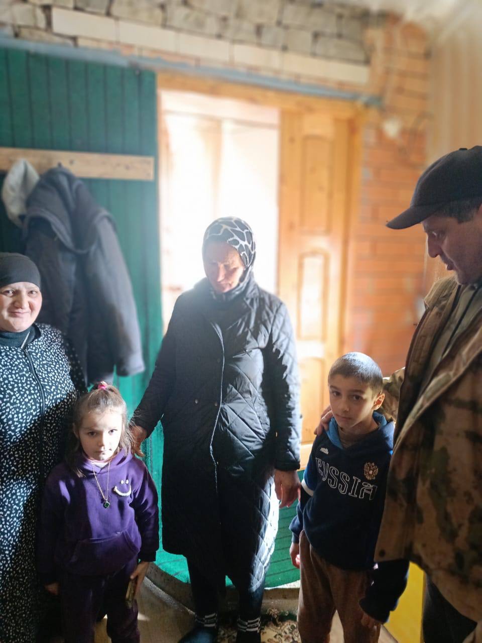 Социальные работники комплексного центра социального обслуживания населения Агульского района провели разъяснительную работу с  многодетными  семьями и демобилизованными участниками СВО